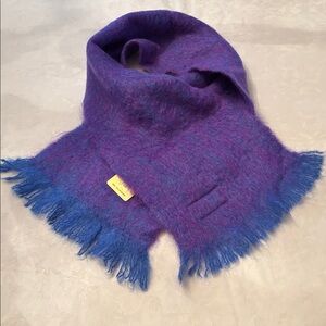 NWT Cushendale 70% mohair+30% wool scarf. Soft,fuzzy. Made in Ireland. 9.5”X49”